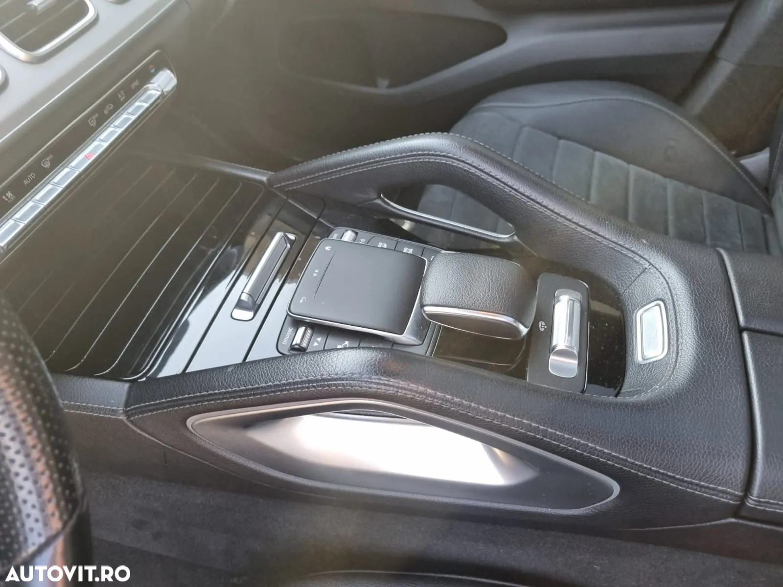Mercedes-Benz GLE 350 d 4Matic 9G-TRONIC AMG Line - 29