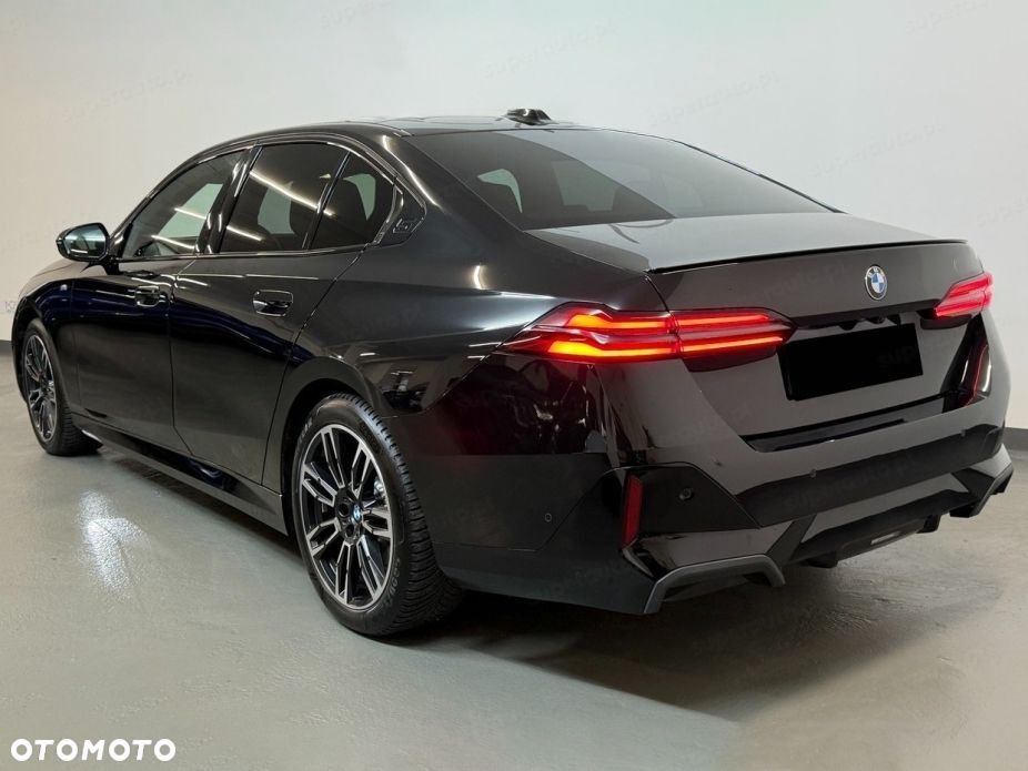 BMW Seria 5 520d xDrive mHEV M Sport - 3