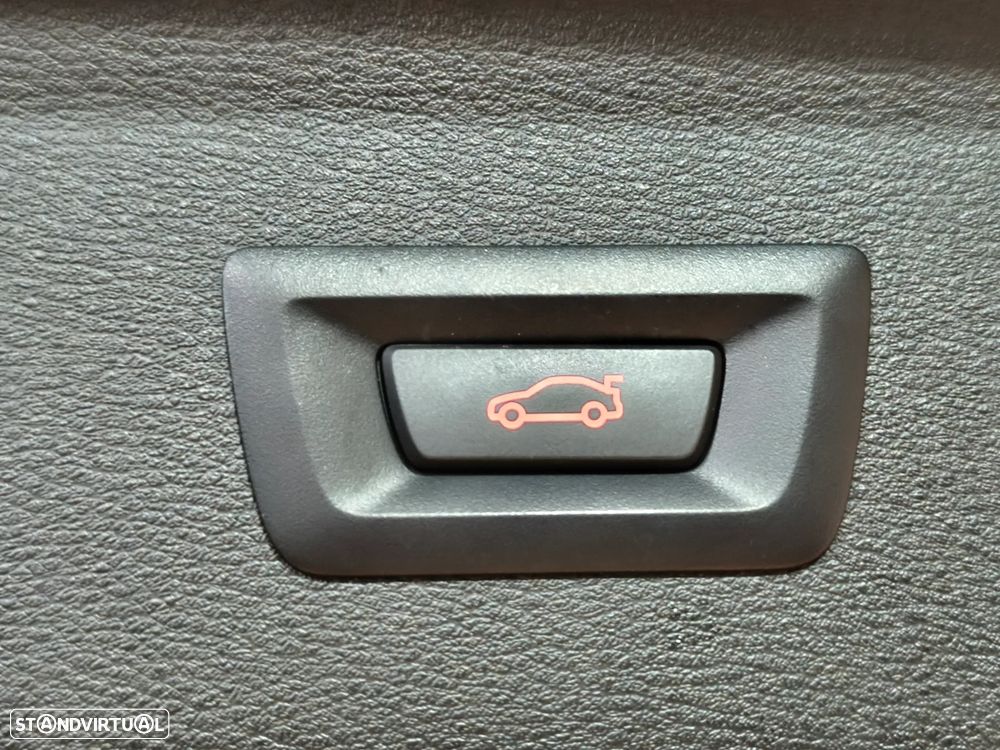 BMW X1 16 d sDrive Advantage - 36