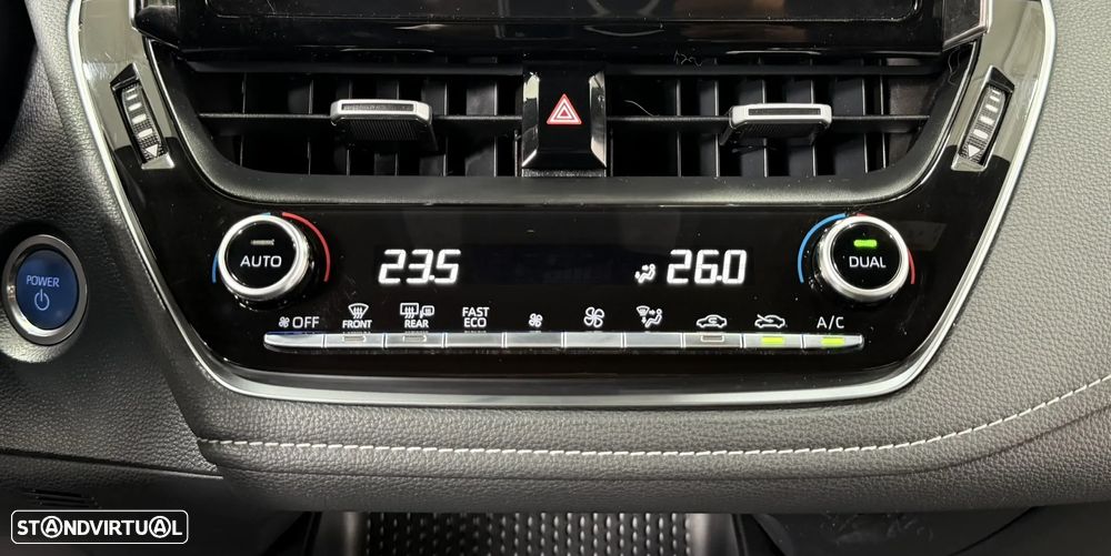 Toyota Corolla 1.8 Hybrid Comfort - 30