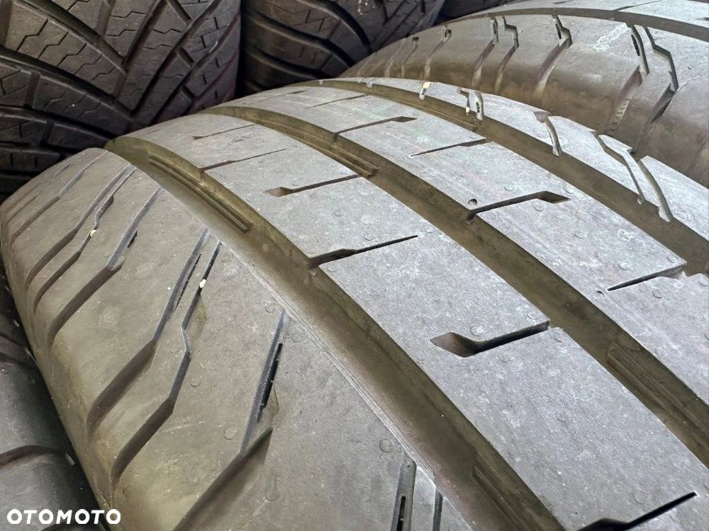 235/60/17C Continental Van200_8mm_4szt_(645) - 7