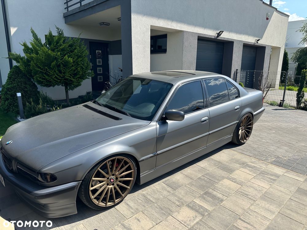 BMW Seria 7 - 9