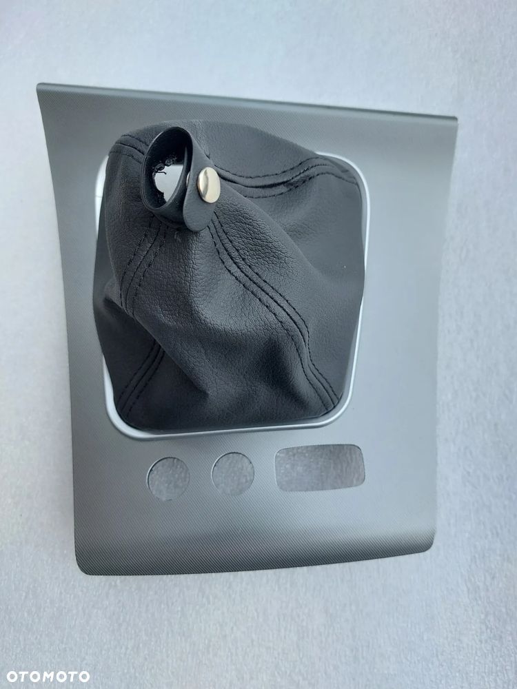 Ramka aluminiowa mieszek Alfa Romeo 159 - 2