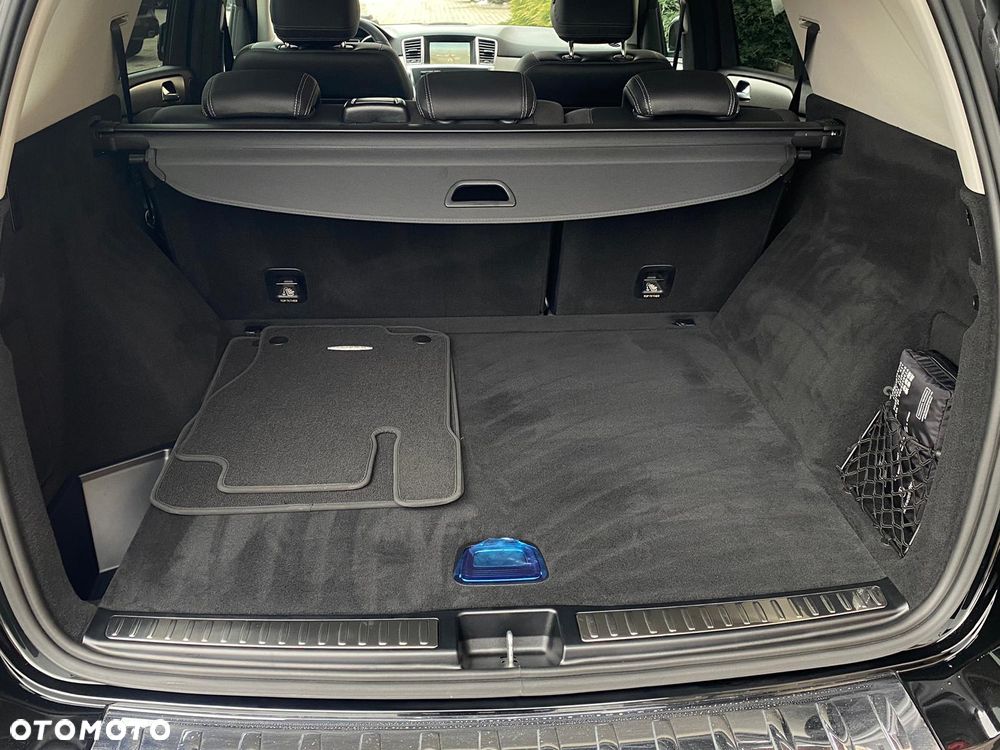 Mercedes-Benz ML - 18