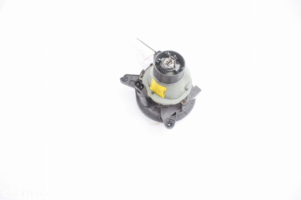 REFLEKTOR LAMPA PRZEDNIA BMW 325 E30 - 2