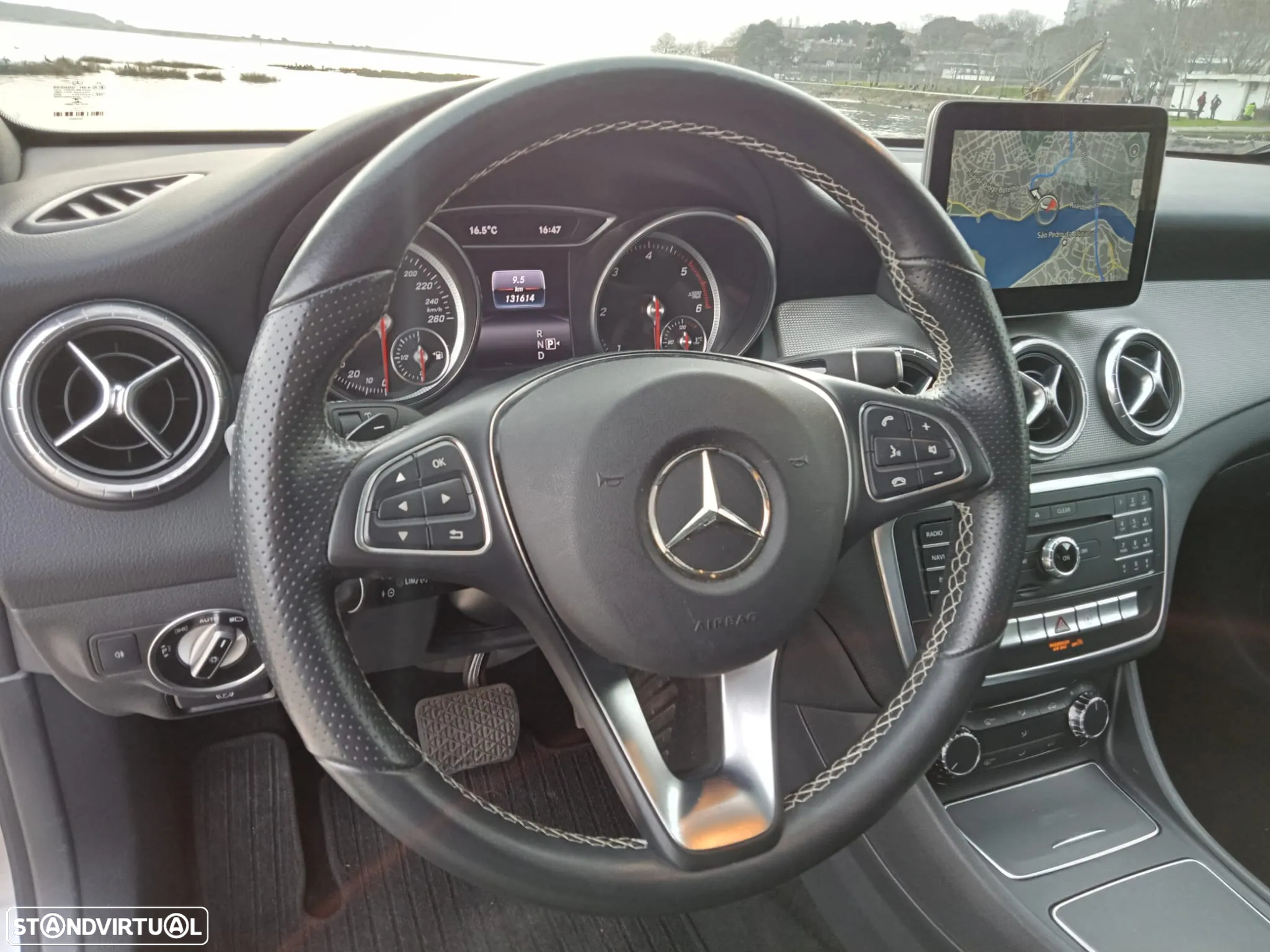 Mercedes-Benz CLA 180 Shooting Brake d 7G-DCT Urban - 49
