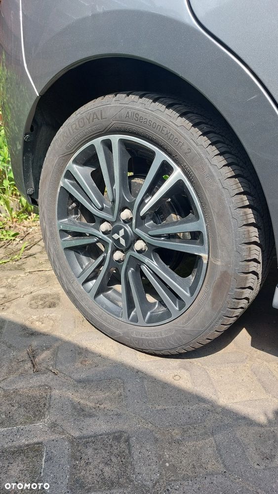 Mitsubishi Space Star 1.2 AS&G Invite CVT - 11