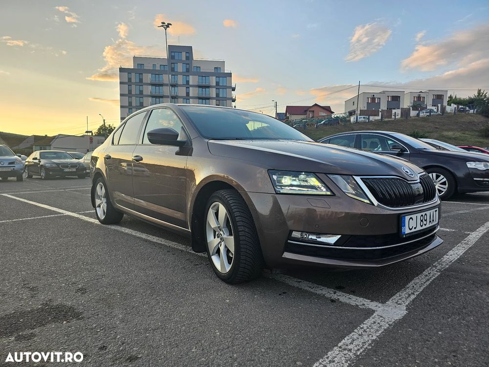 Skoda Octavia 2.0 TDI 4X4 DSG Style - 1