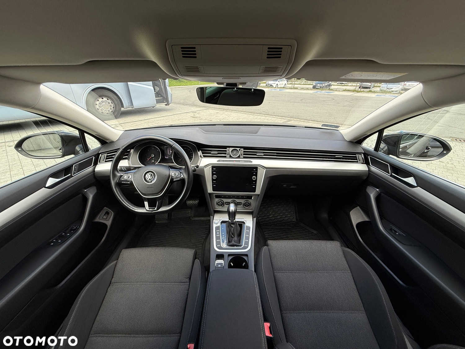 Volkswagen Passat Variant 2.0 TDI SCR DSG Comfortline - 15