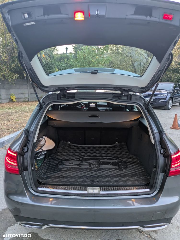 Mercedes-Benz C - 6