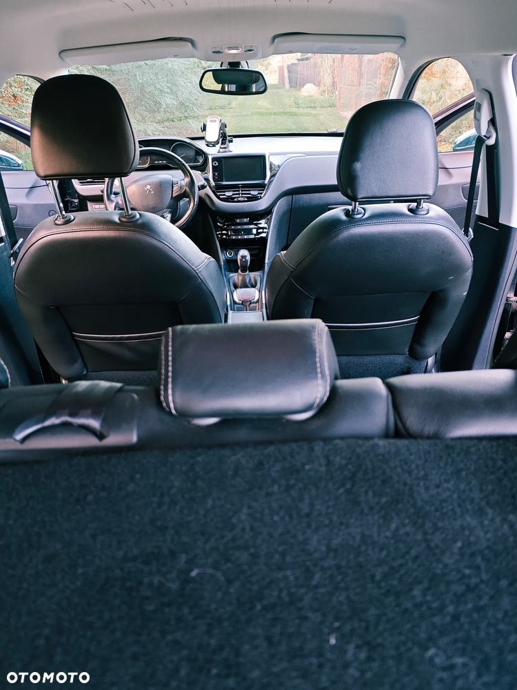 Peugeot 2008 1.2 VTi Allure - 6