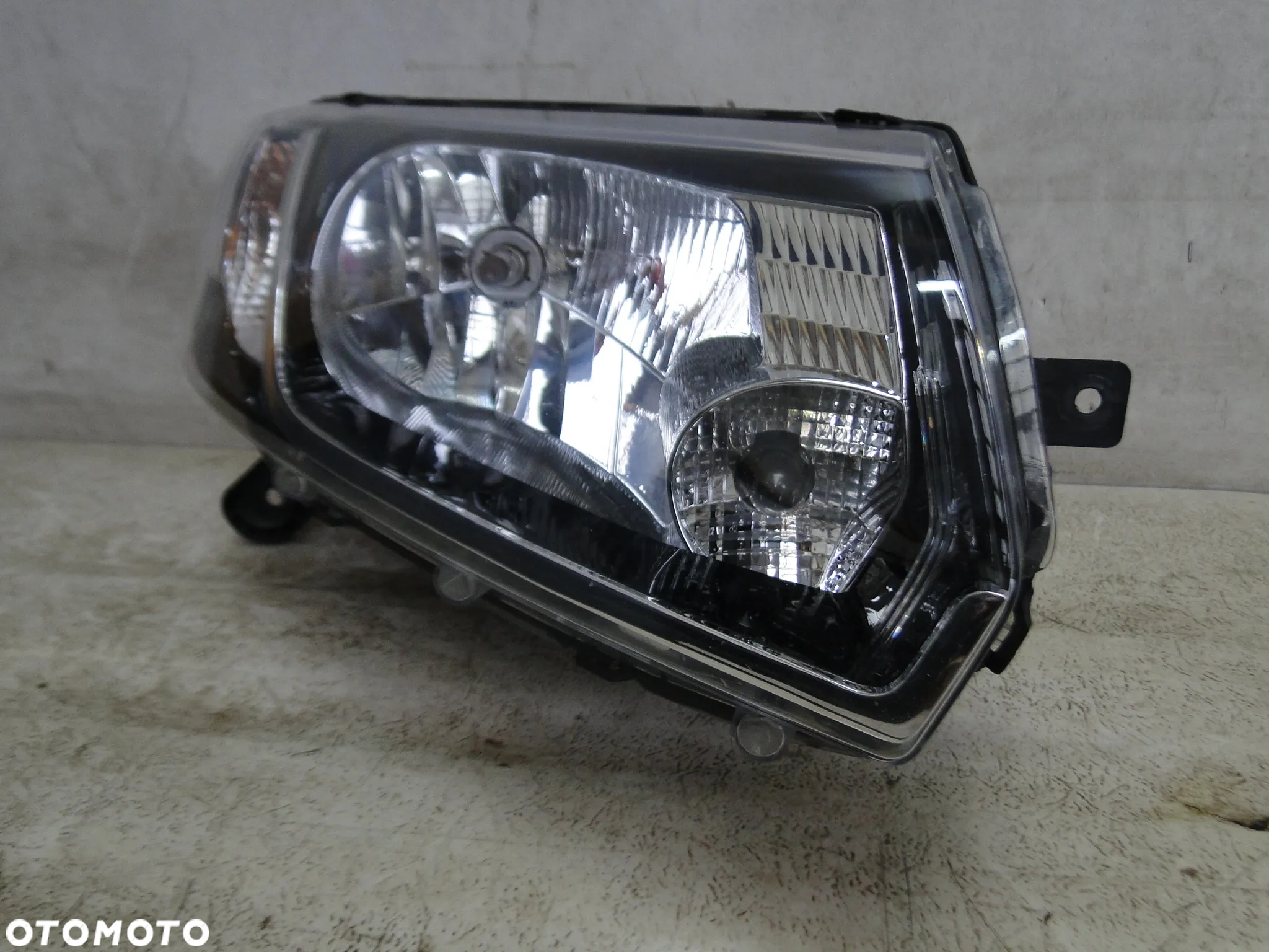 DACIA SANDERO II 2 LOGAN LAMPA PRAWA PRZÓD PRZEDNIA CAŁA EUROPA - 2