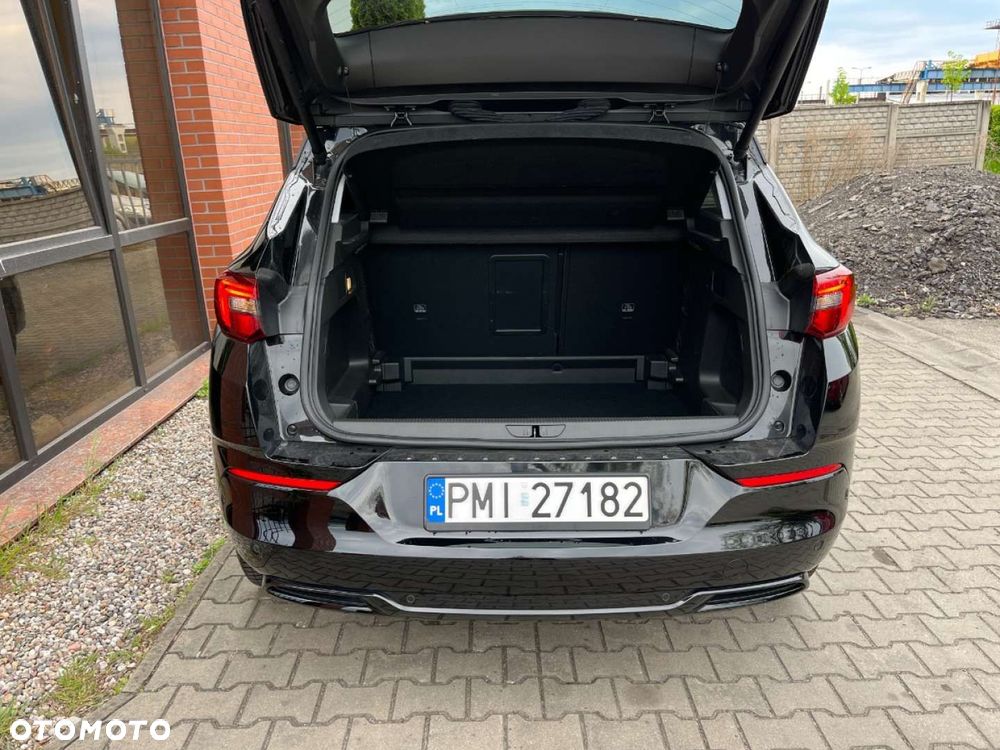 Opel Grandland 1.2 T Business Elegance S&S - 31