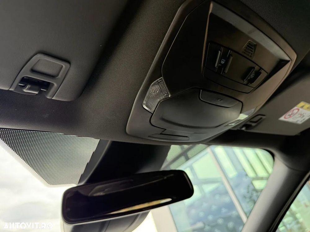 Ford Kuga - 31