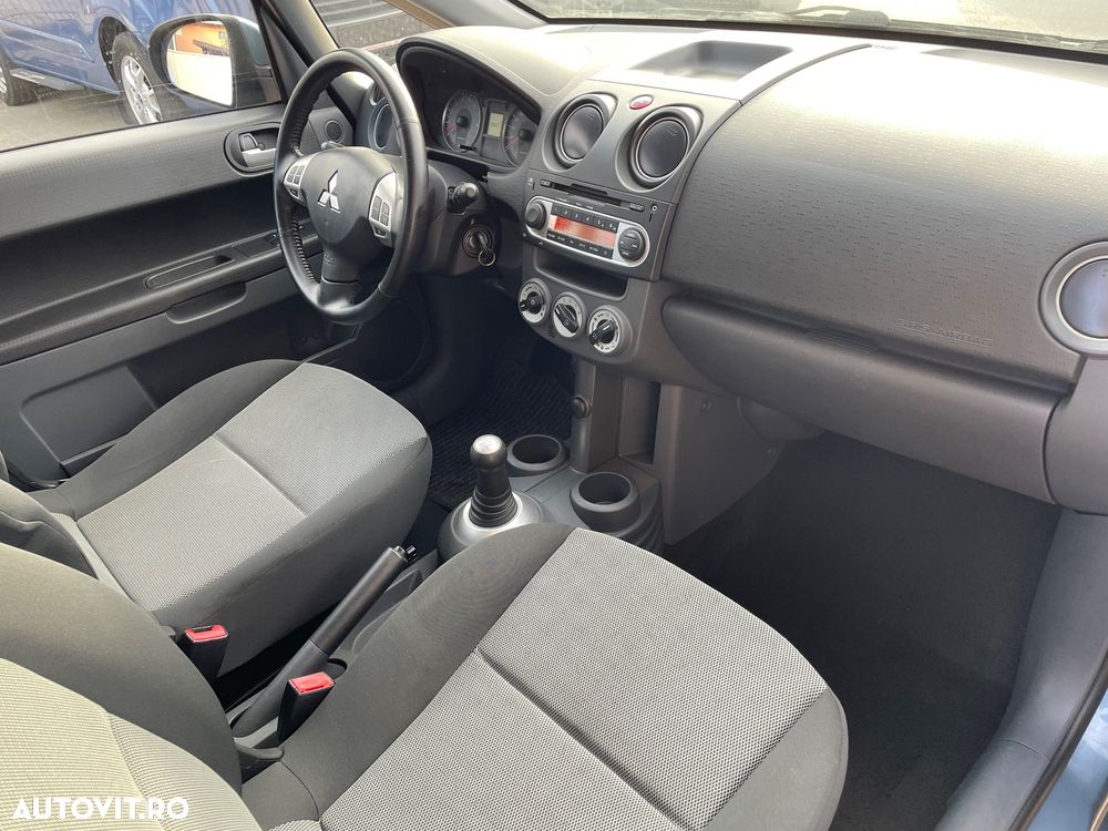 Mitsubishi Colt 1.3 Automatik Invite - 13