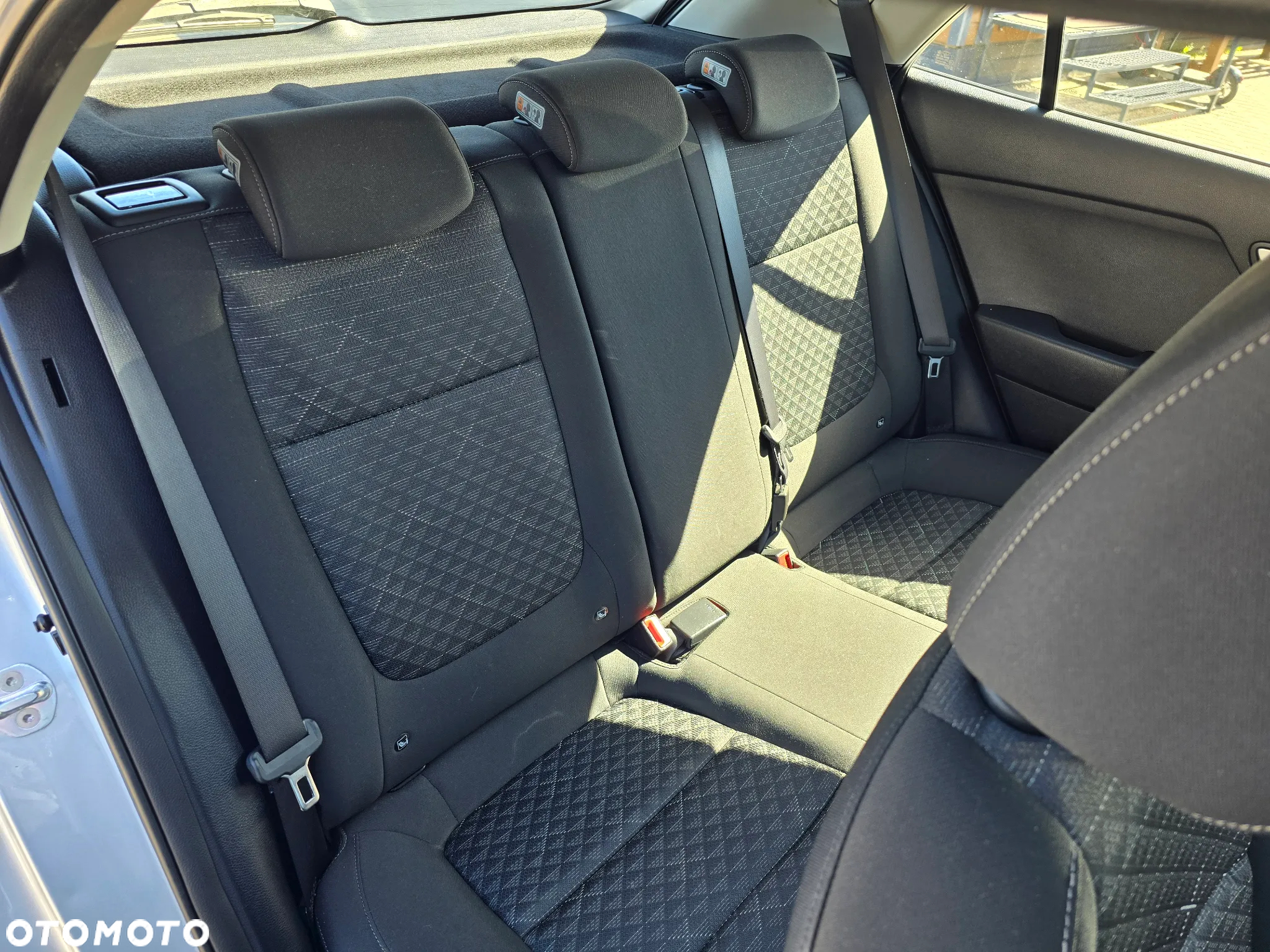 Kia Rio - 14