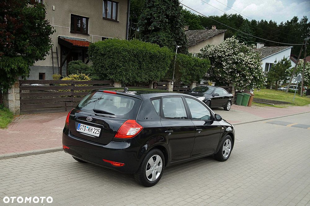 Kia Ceed Cee'd 1.4 Comfort + - 8