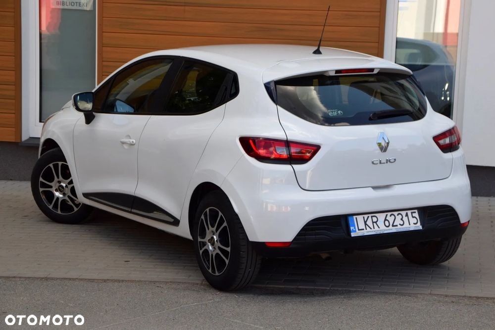 Renault Clio 1.2 16V Limited - 10