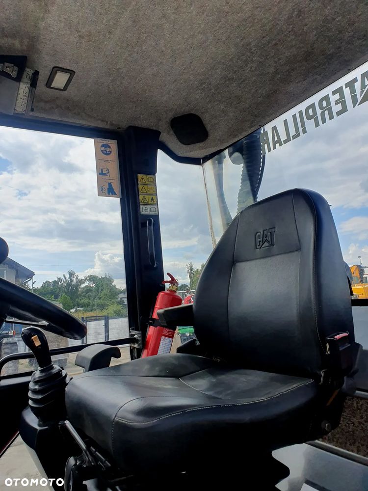 Caterpillar 908 - 7