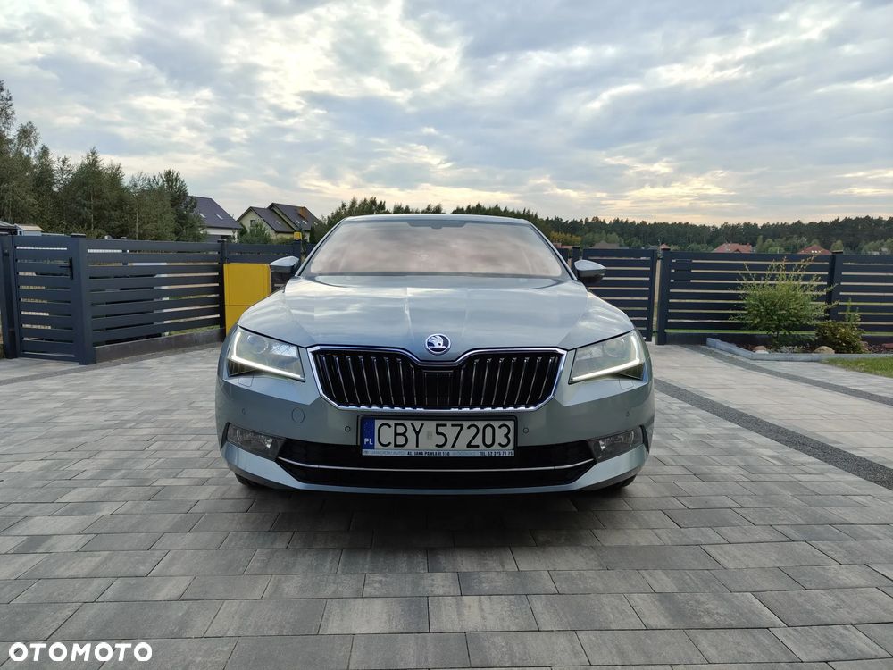 Skoda Superb 2.0 TDI 4x4 Ambition DSG - 5