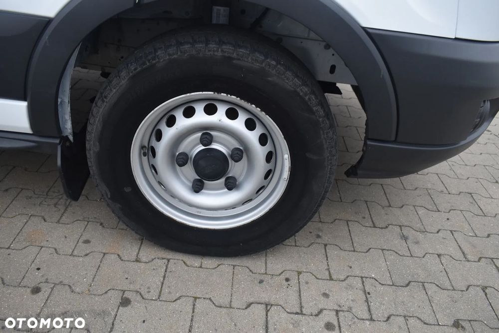 Ford Transit - 13