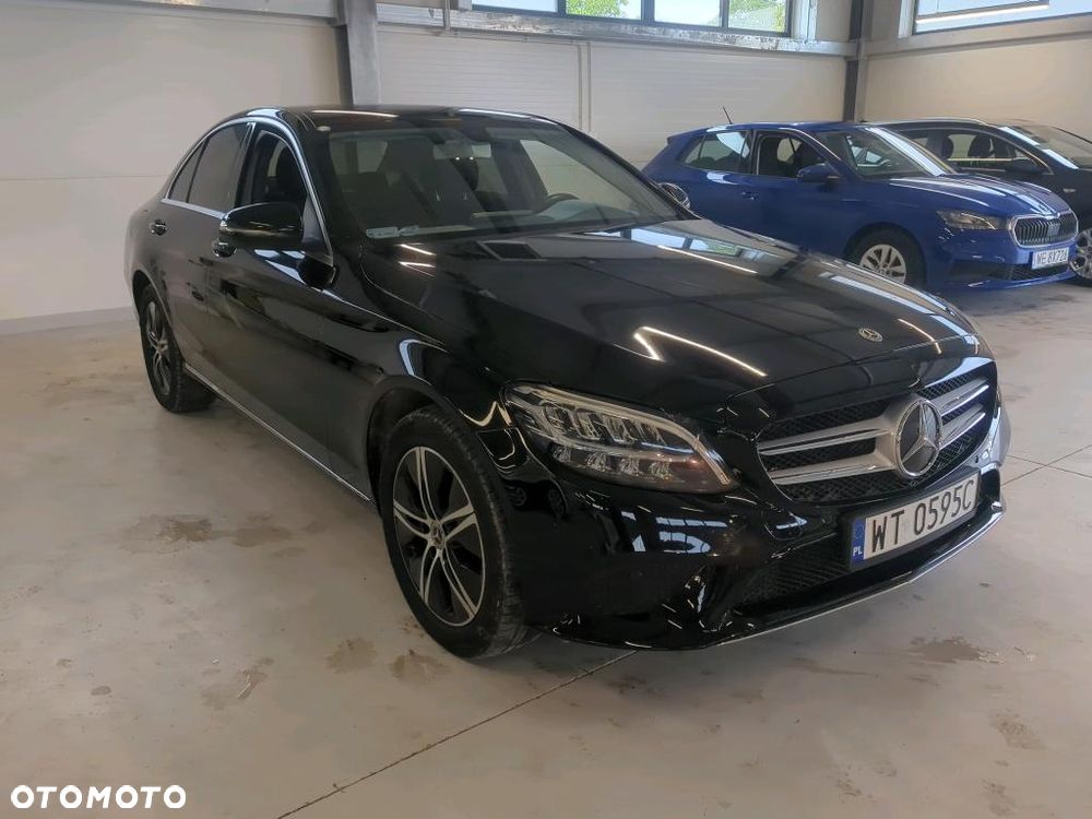 Mercedes-Benz Klasa C 180 9G-TRONIC - 2