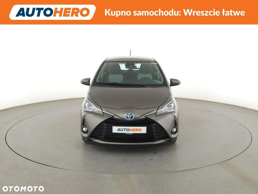 Toyota Yaris Hybrid 100 Active EU6 - 12