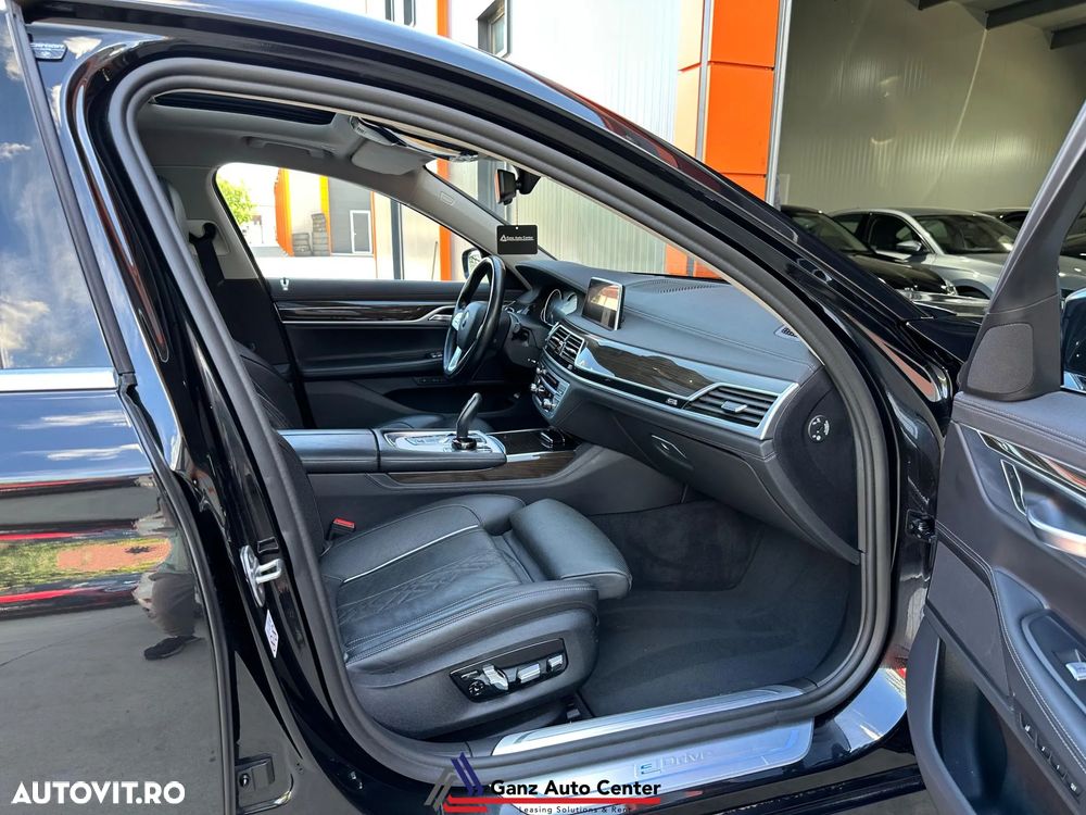 BMW Seria 7 740Le iPerformance - 13