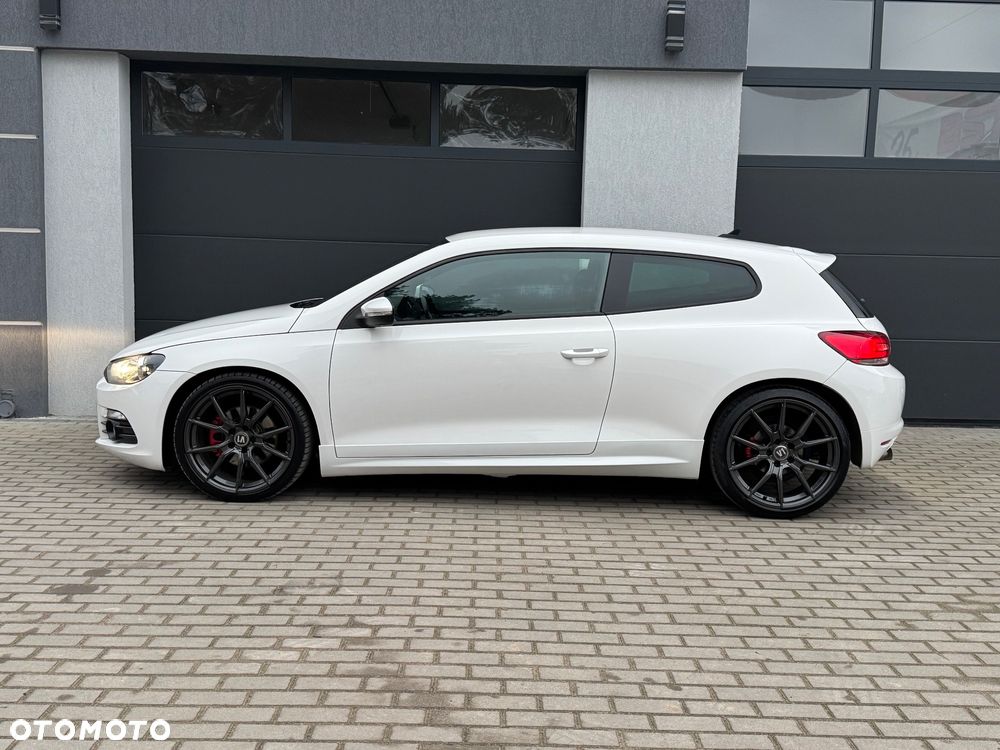 Volkswagen Scirocco 1.4 TSI DSG GTS - 5