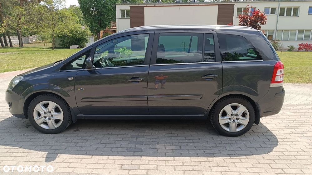 Opel Zafira 1.8 - 8