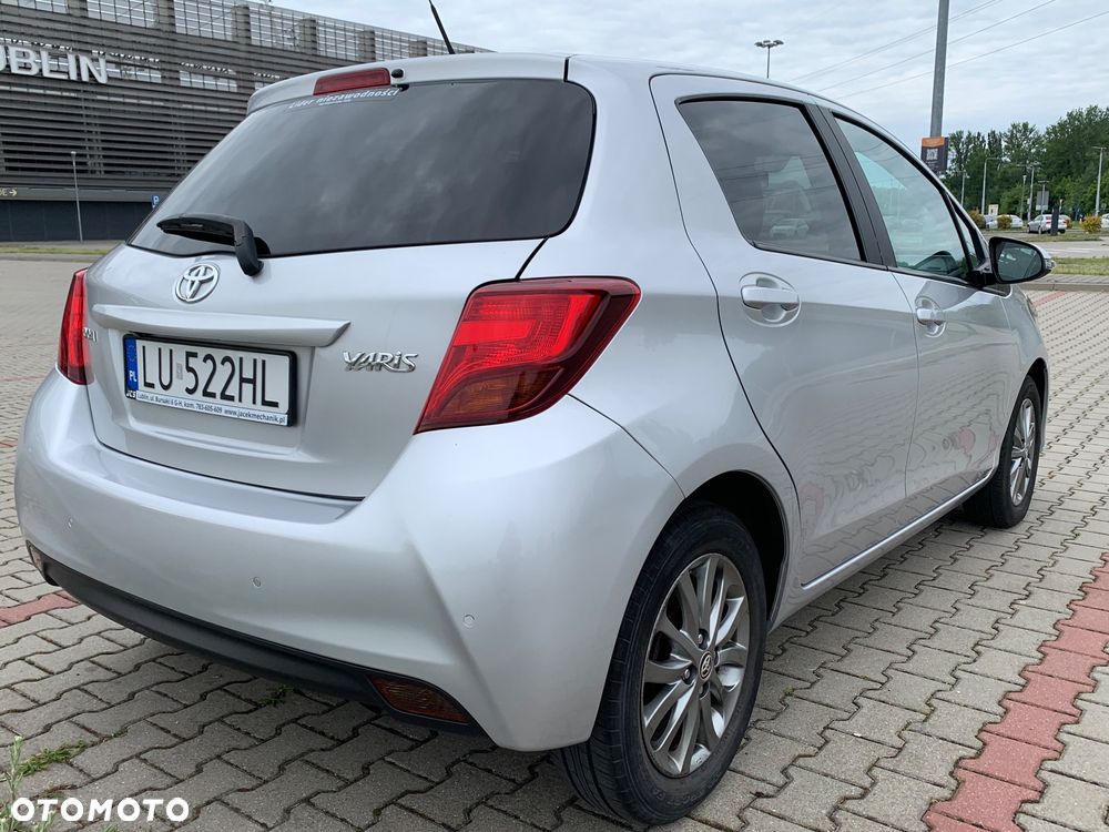 Toyota Yaris 1.33 Premium - 9