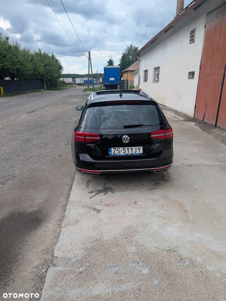 Volkswagen Passat - 4