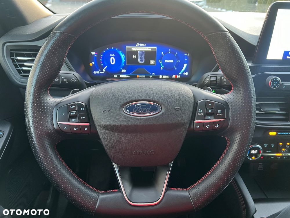 Ford Kuga 2.0 EcoBlue AWD ST-Line - 29