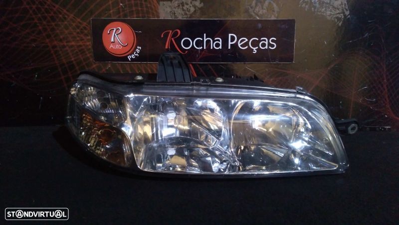 Ótica Dto Fiat Palio Weekend (178_) - 1