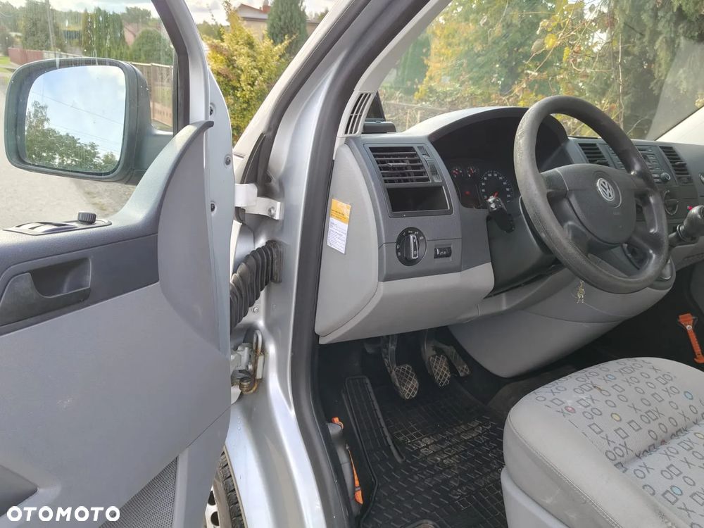 Volkswagen Transporter - 8