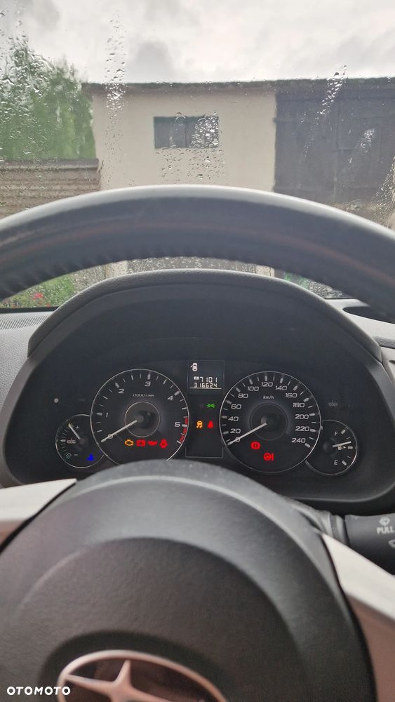 Subaru Legacy 2.0D RA HID - 6