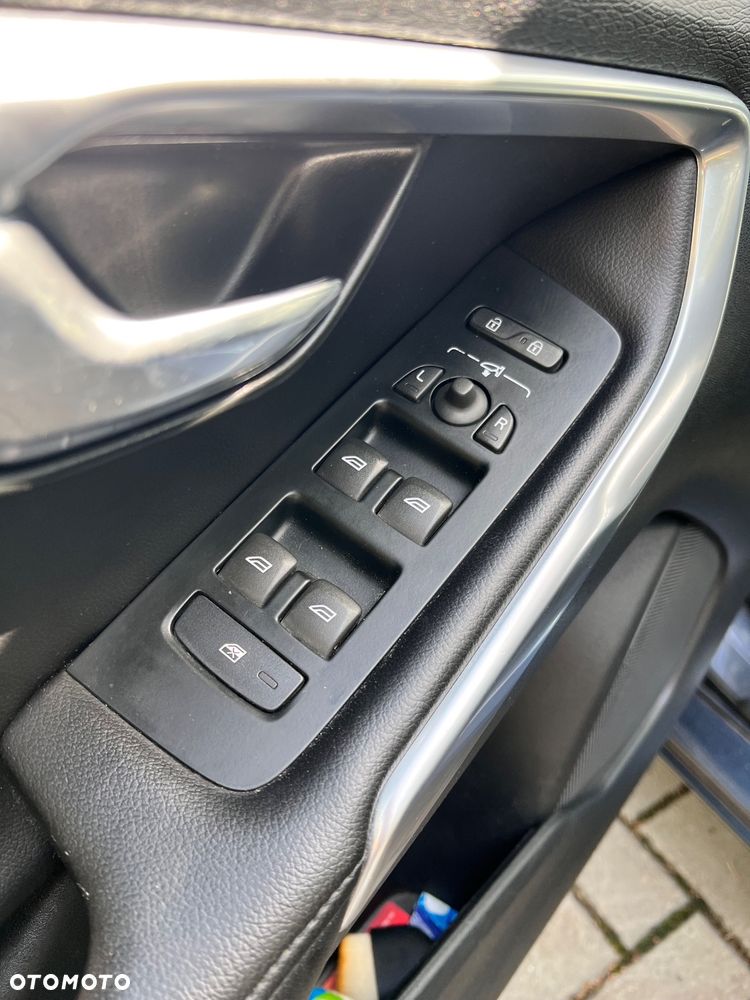 Volvo V40 D2 Drive-E Inscription - 16