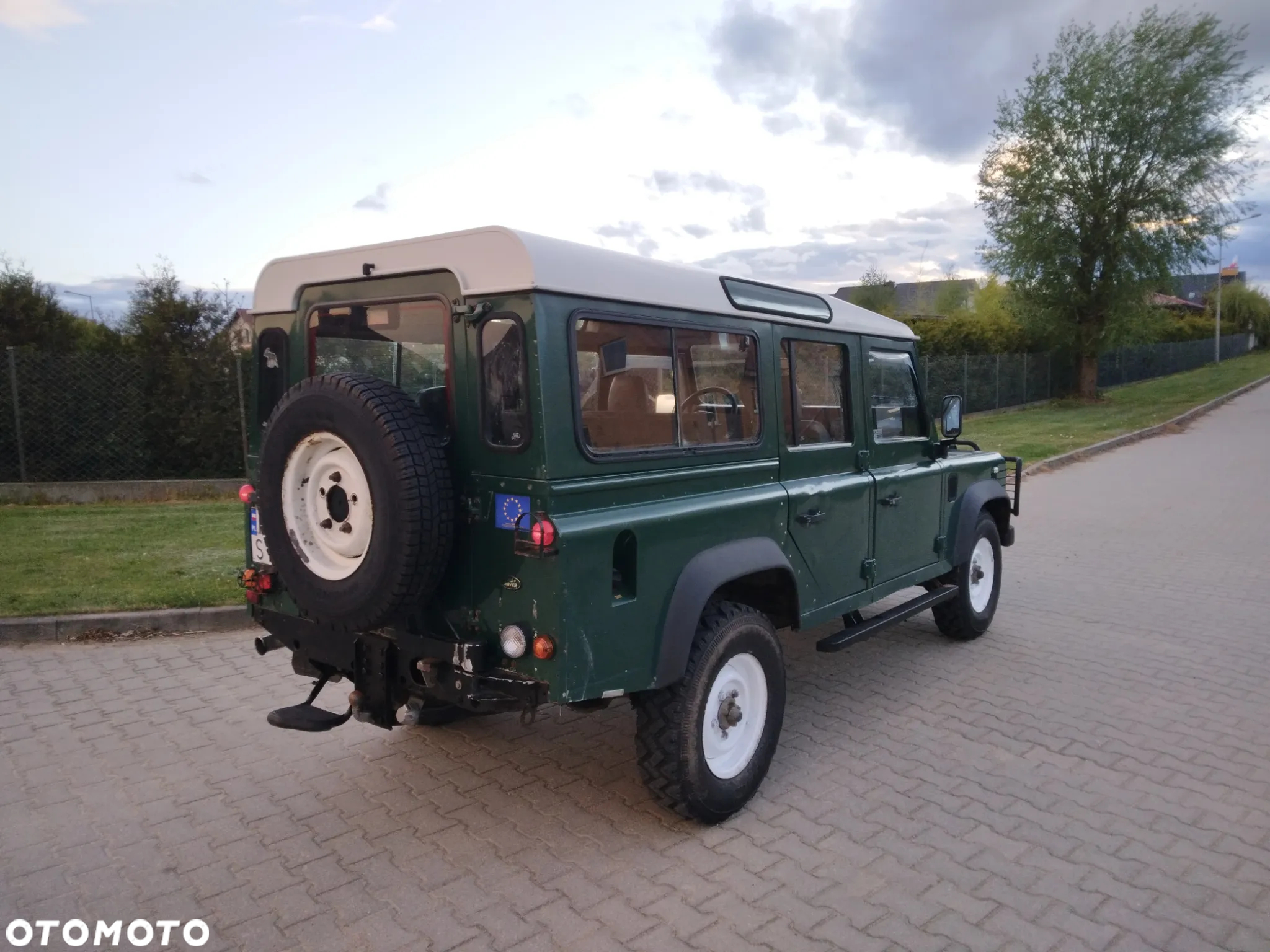 Land Rover Defender 110 2.5 TDI - 16