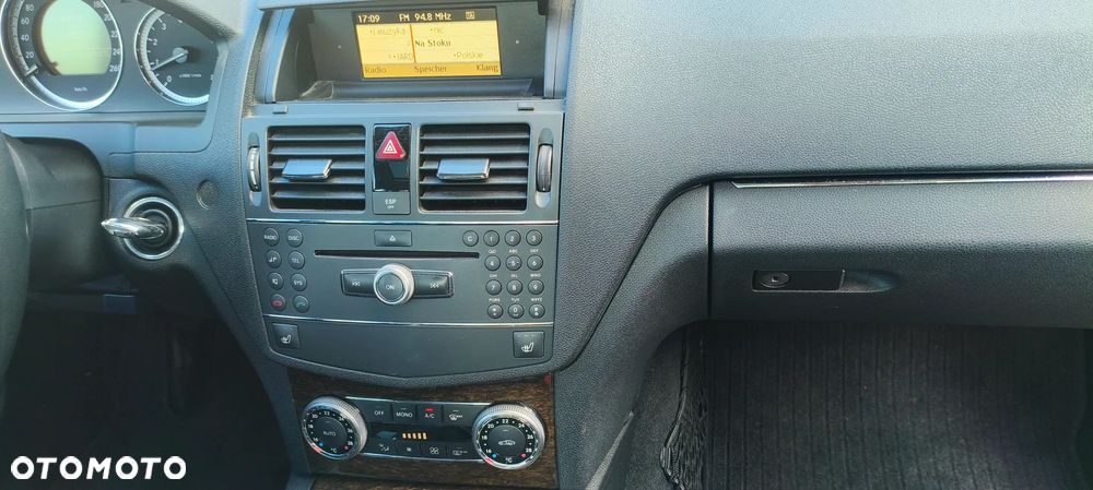 Mercedes-Benz Klasa C 180 Kompressor BlueEFFICIENCY Elegance - 13