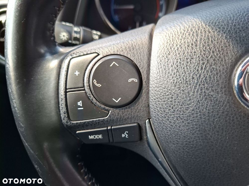 Toyota Auris - 32