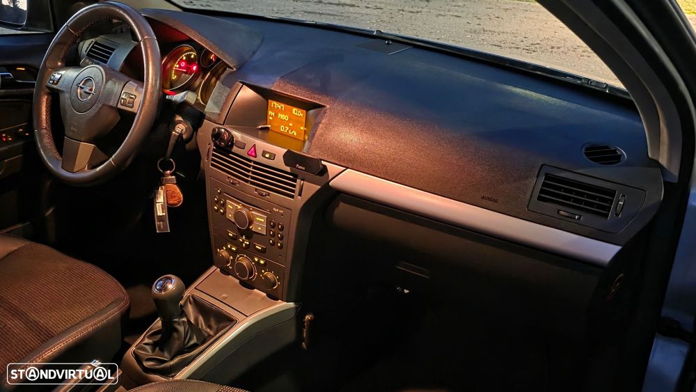 Opel Astra 1.3 CDTI Enjoy EcoFLEX - 20