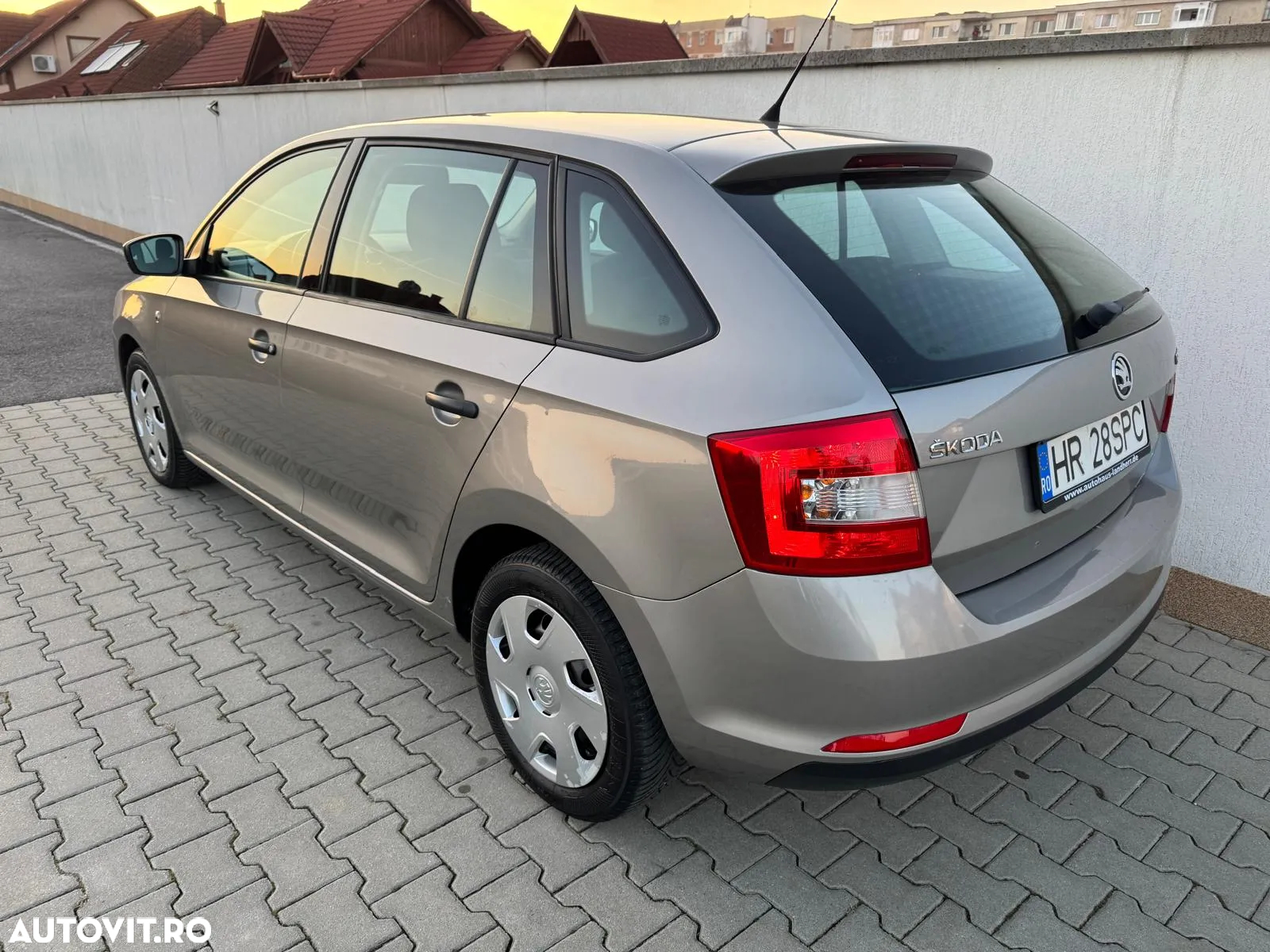 Skoda RAPID - 7