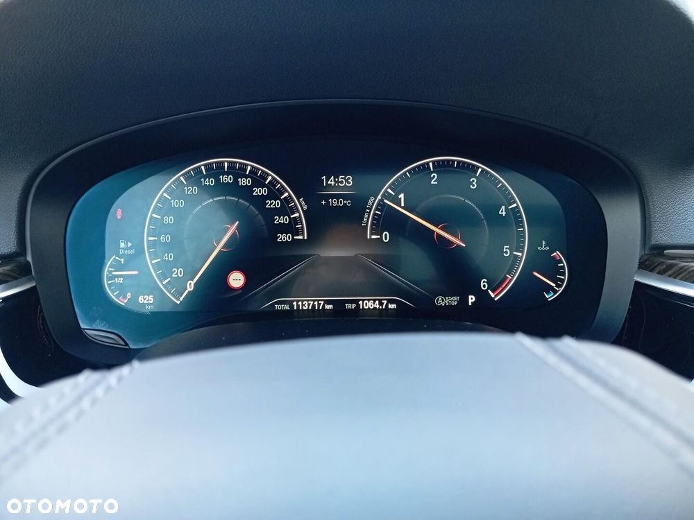 BMW Seria 5 520d Sport Line - 15