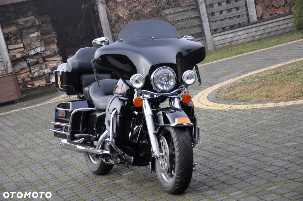 Harley-Davidson FLH Electra Glide - 2