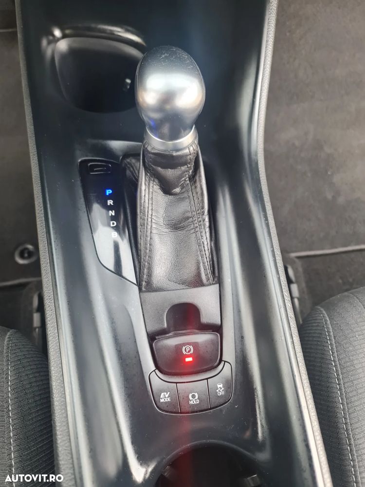 Toyota C-HR Hybrid Business-Edition - 15