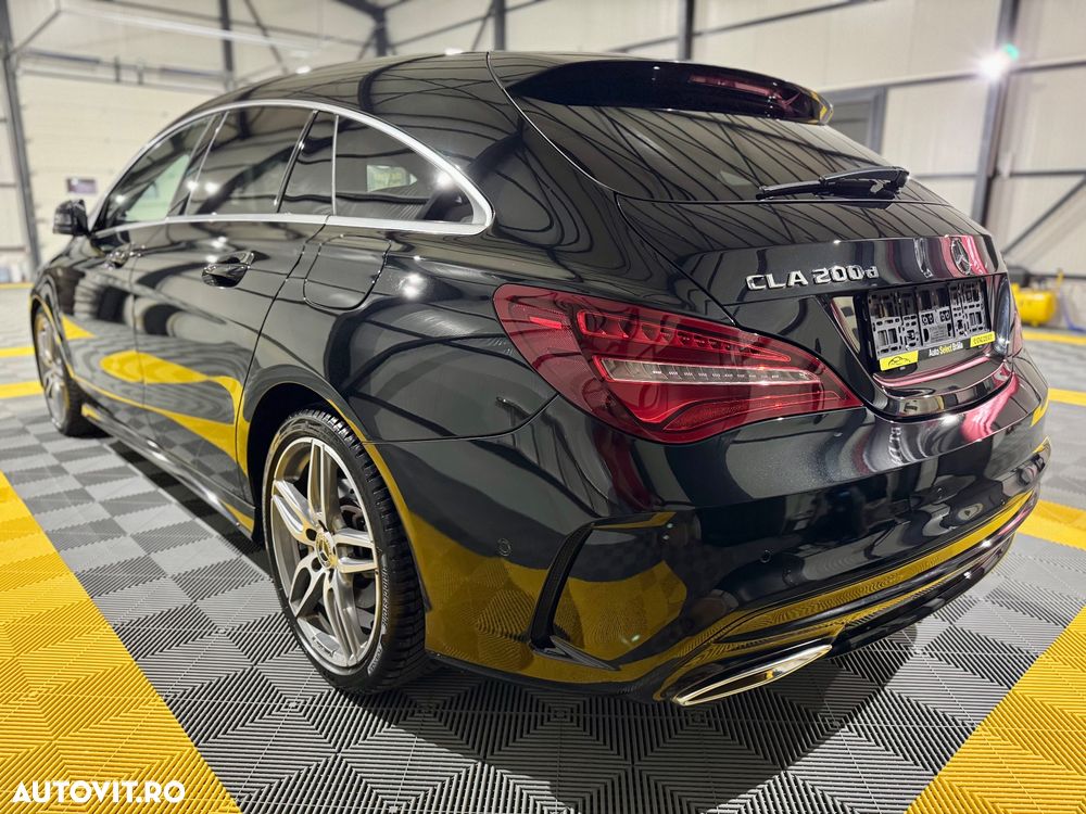 Mercedes-Benz CLA 200 d Shooting Brake 4Matic 7G-DCT AMG Line - 14
