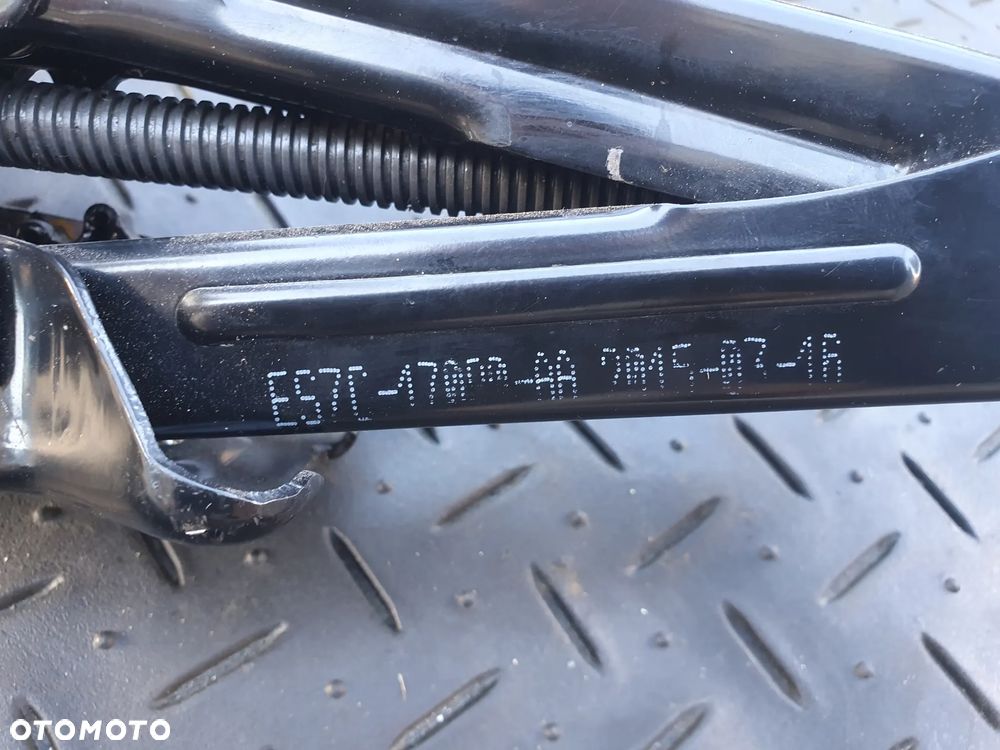 FORD MONDEO MK5 PODNOŚNIK KOŁA ZAPASOWEGO LEWAREK ES7C-17080-AA - 4
