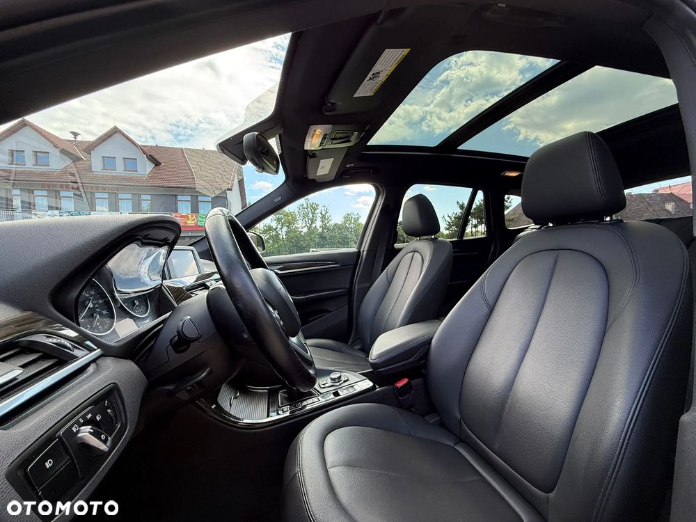 BMW X1 xDrive25i xLine sport - 17