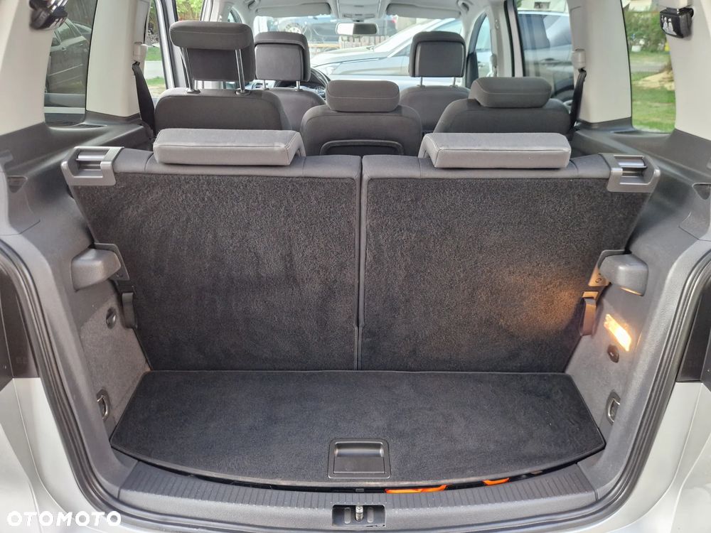 Volkswagen Touran 1.6 TDI DPF DSG Highline - 14