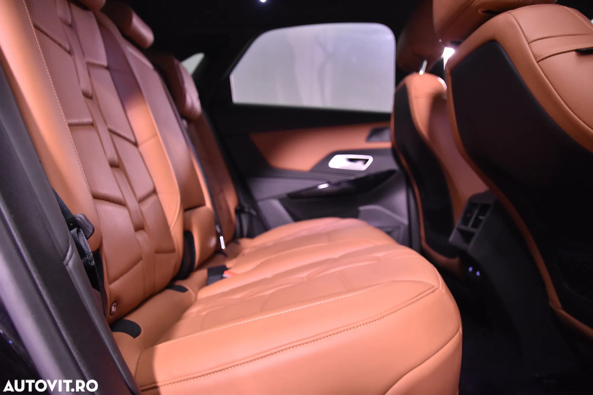 DS Automobiles DS 7 Crossback - 12